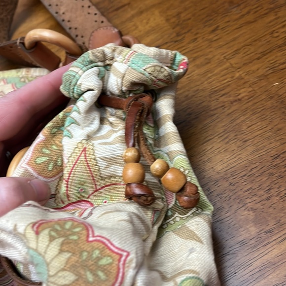 Vintage FOSSIL leather/canvas?/bead/sequin/wood pastel paisley purse - Picture 3 of 6